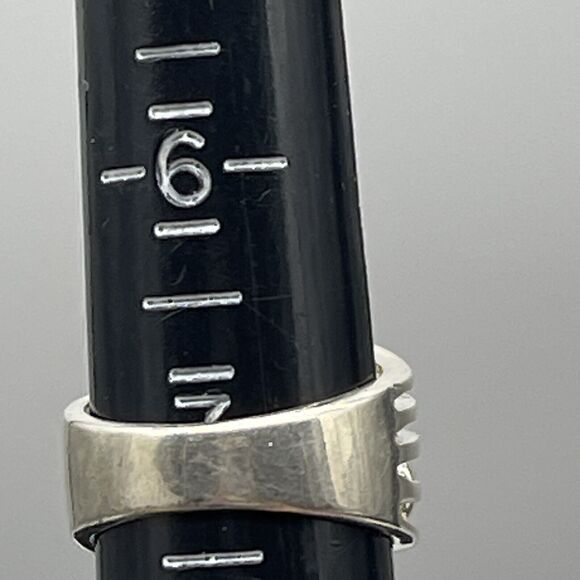 Premier Designs Inc. Cubic Zirconia Ridgeway Ring Silver Tone Wide Size 7 - Picture 4 of 5